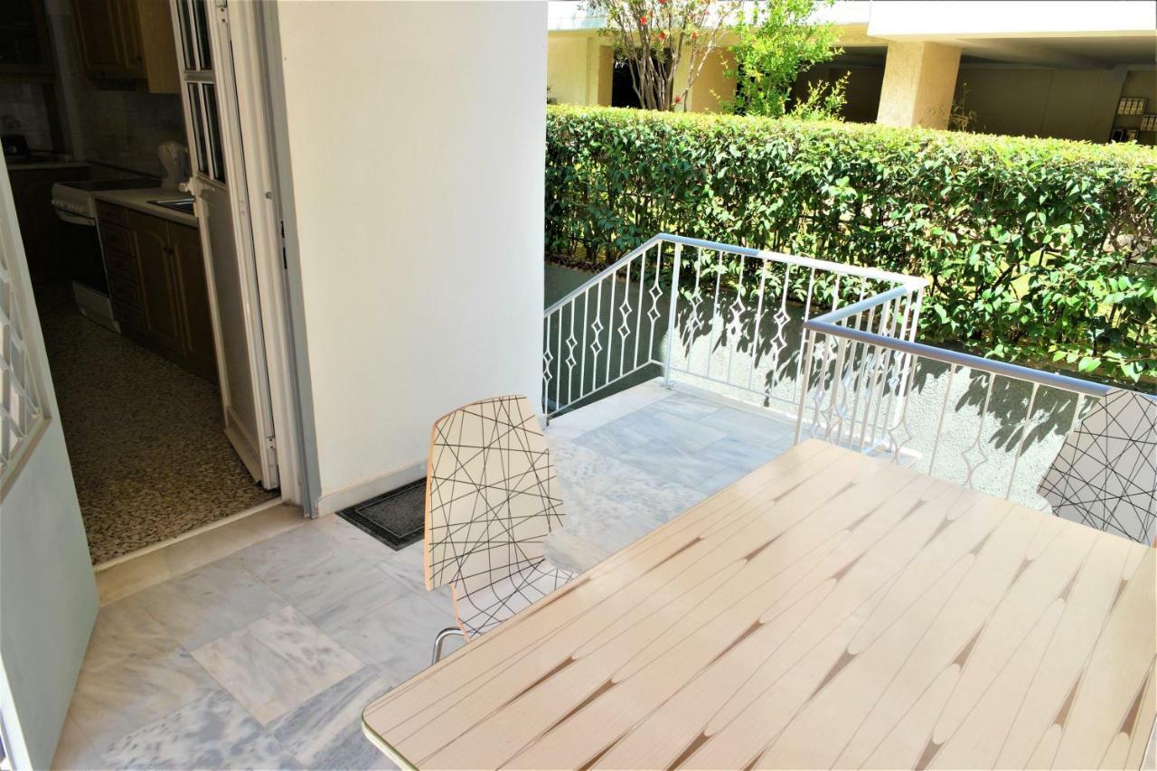 Zefyros Super Cool Apartments Next To Alimos Riviera Athen Exterior foto