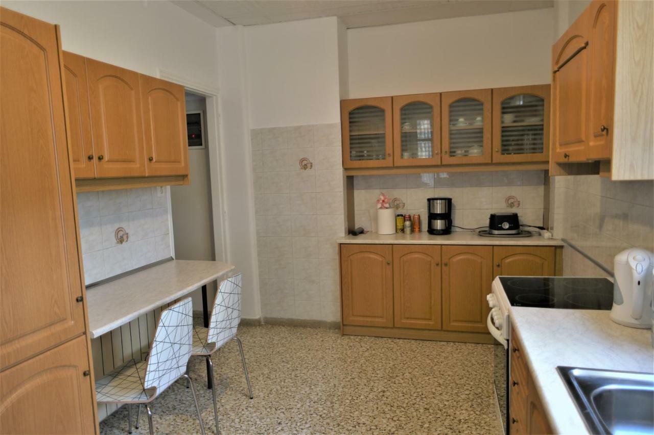 Zefyros Super Cool Apartments Next To Alimos Riviera Athen Exterior foto